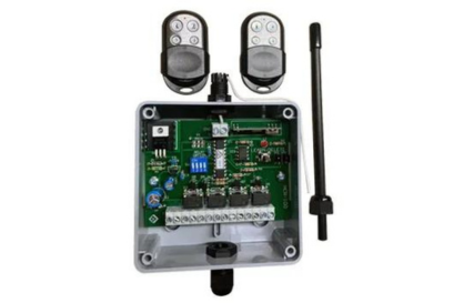 BOSCH, IP56 Rated, Standalone Wireless Receiver, 4 Channel, Includes 2x HCT4 4 Button Key…